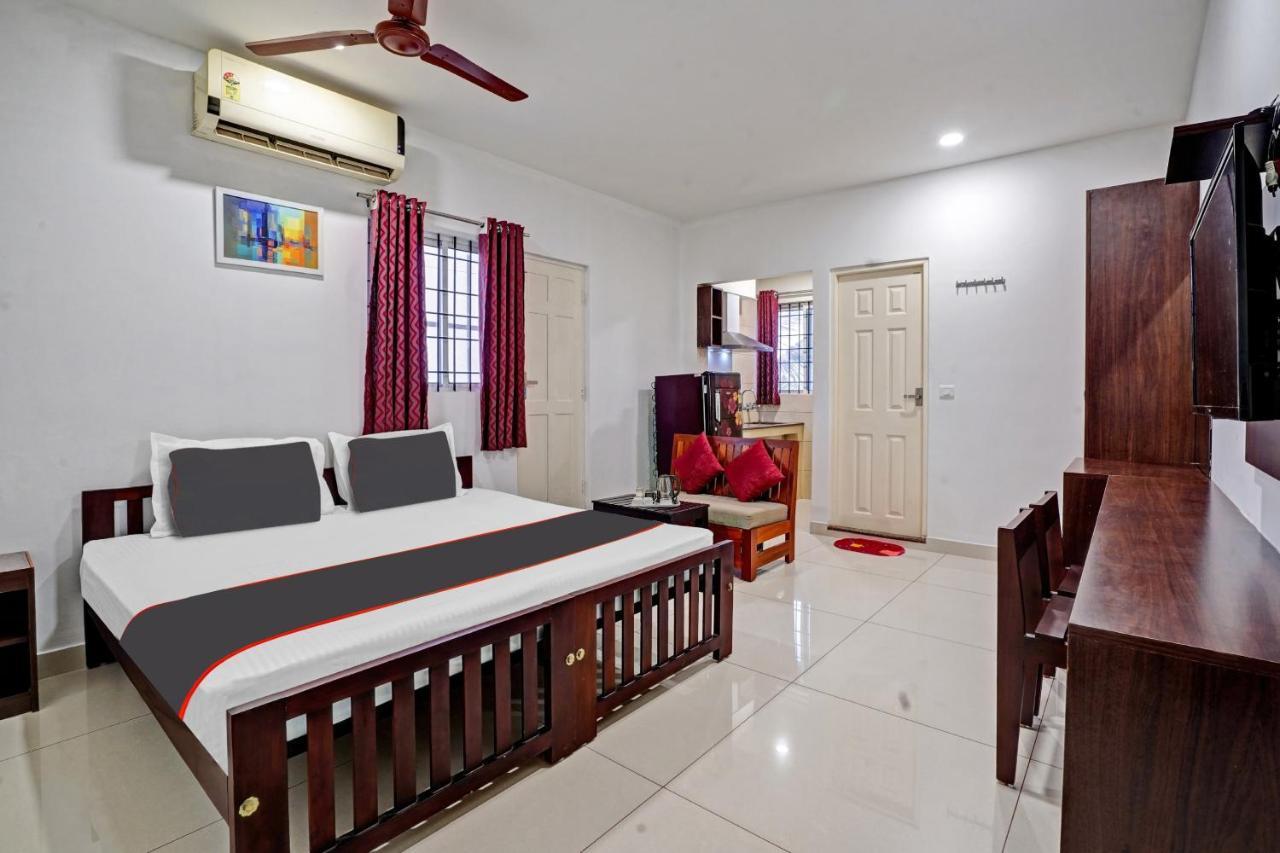 Hotel Collection O White House Pearl Kochi Exterior foto